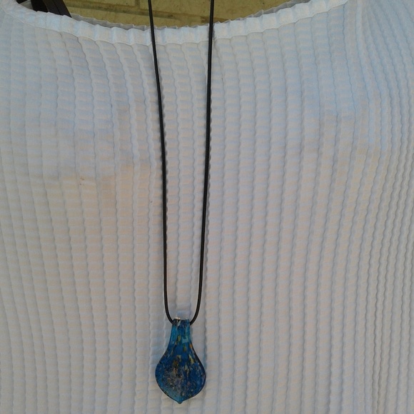 Hand blown Blue Glass Teardrop Pendant - Picture 2 of 6